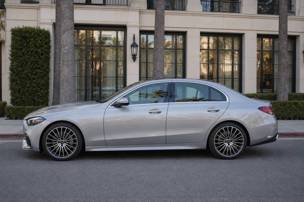 Mercedes-Benz C 300 monthly rental Los Angeles from $1,900/mo