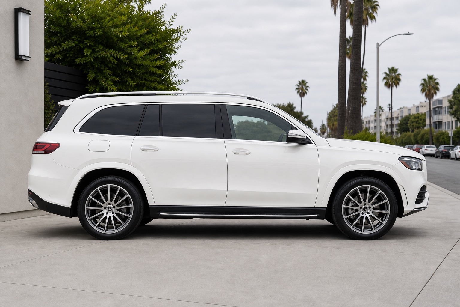 Mercedes-Benz GLS 450 monthly rental Los Angeles